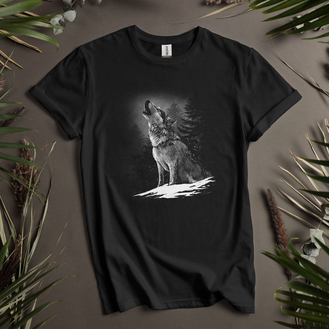 Wolf In The Snow  - Unisex T-Shirt