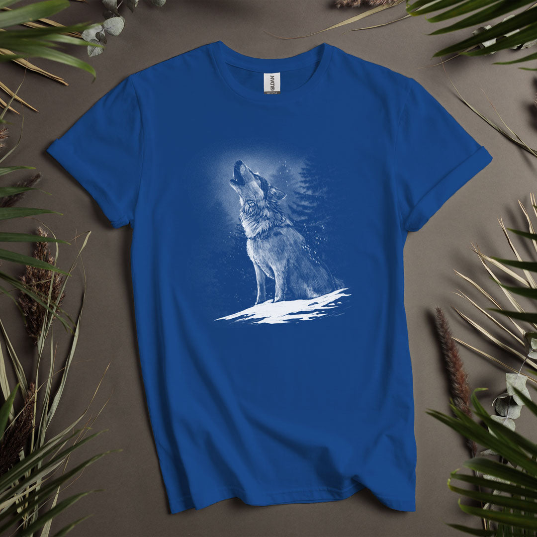 Wolf In The Snow  - Unisex T-Shirt